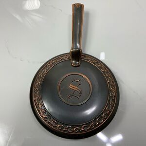 VINTAGE L.E. Mason Co. Silent Butler Crumb Catcher